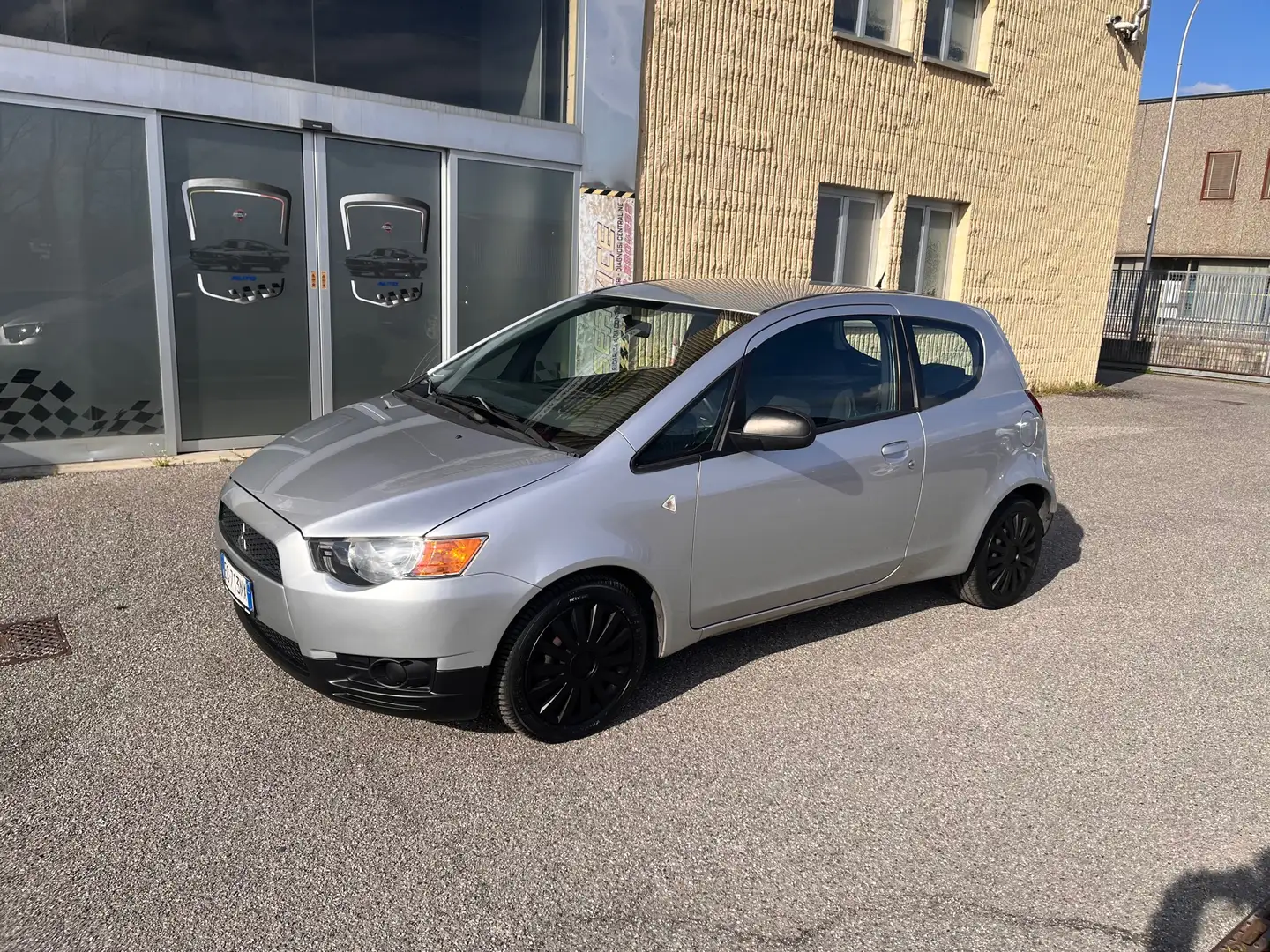 Mitsubishi Colt 3p 1.1 In - 1