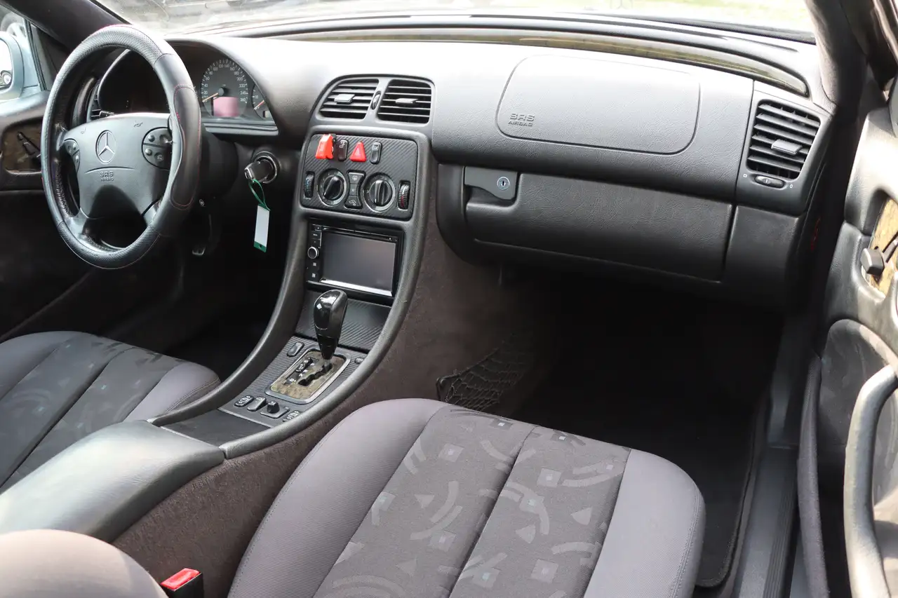 Mercedes-Benz CLK 320 Sport Aut. AMG | SCHIEBEDACH | TOP OPTIK |, foto 10