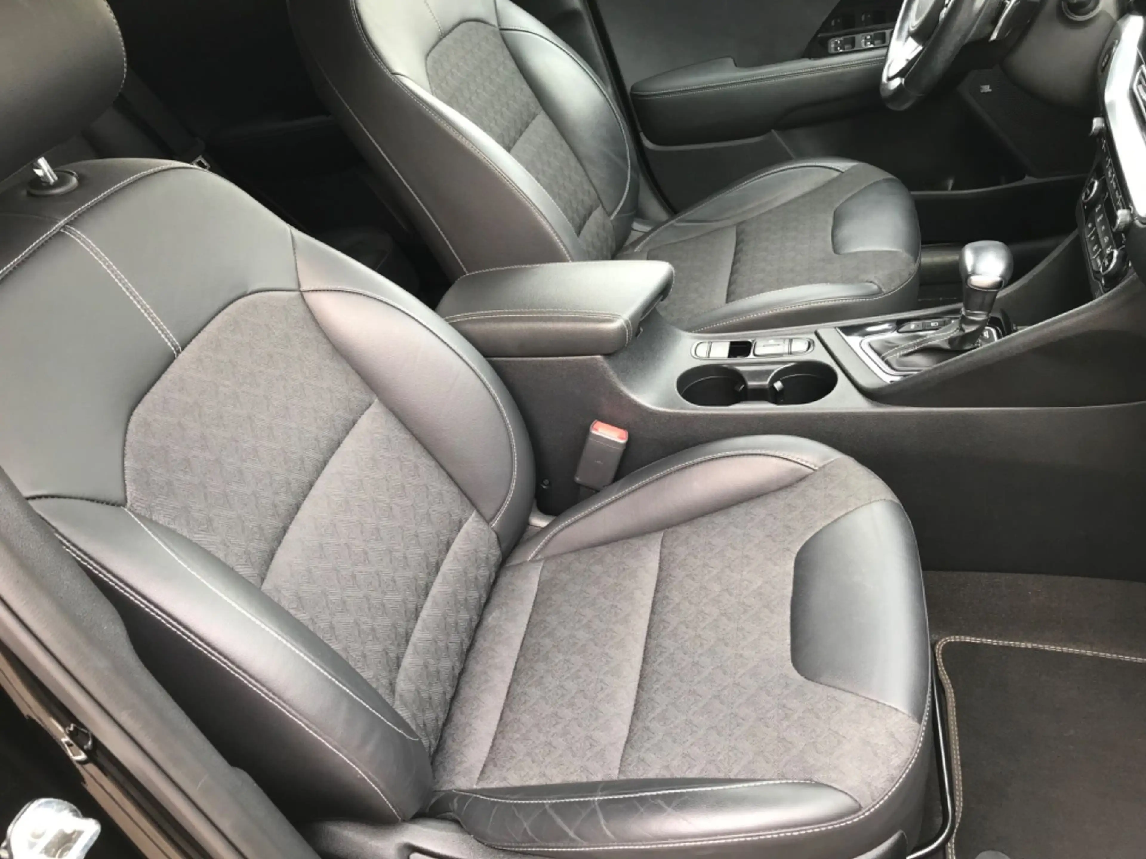 Kia Niro Spirit Plug-in Hybrid*Kamera*AHK*Sitzhz — photo 13