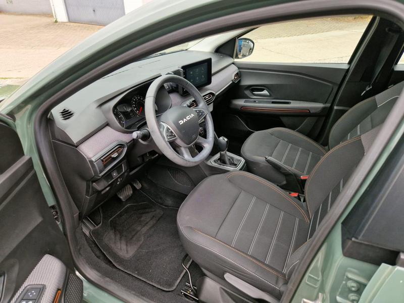 Dacia Sandero 1.0 TCe Expression CVT — photo 20