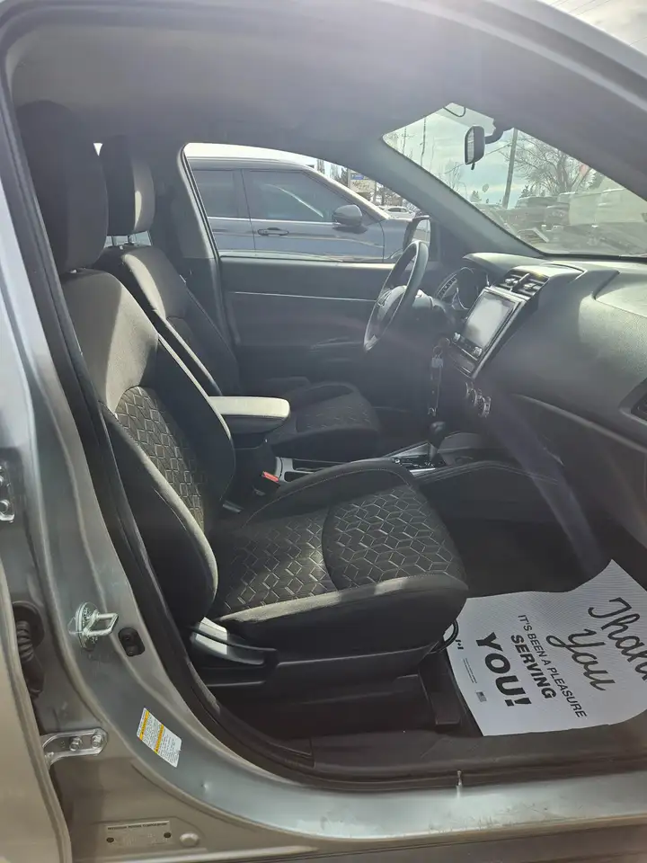 Mitsubishi Eclipse Cross снимка Mitsubishi Eclipse Cross