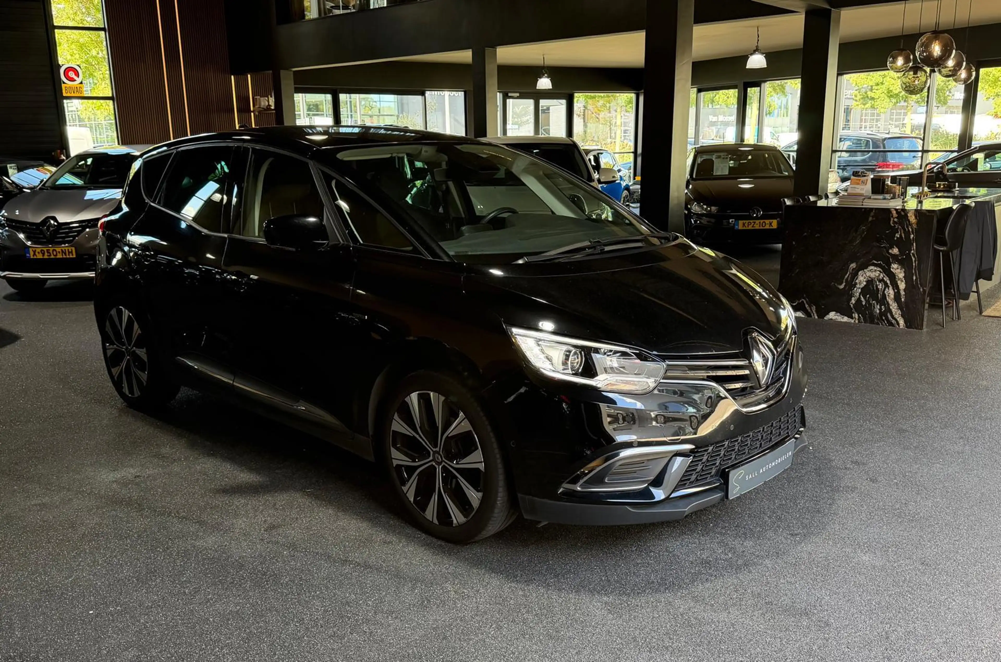 Renault Scenic 1.3 TCe Limited — photo 6