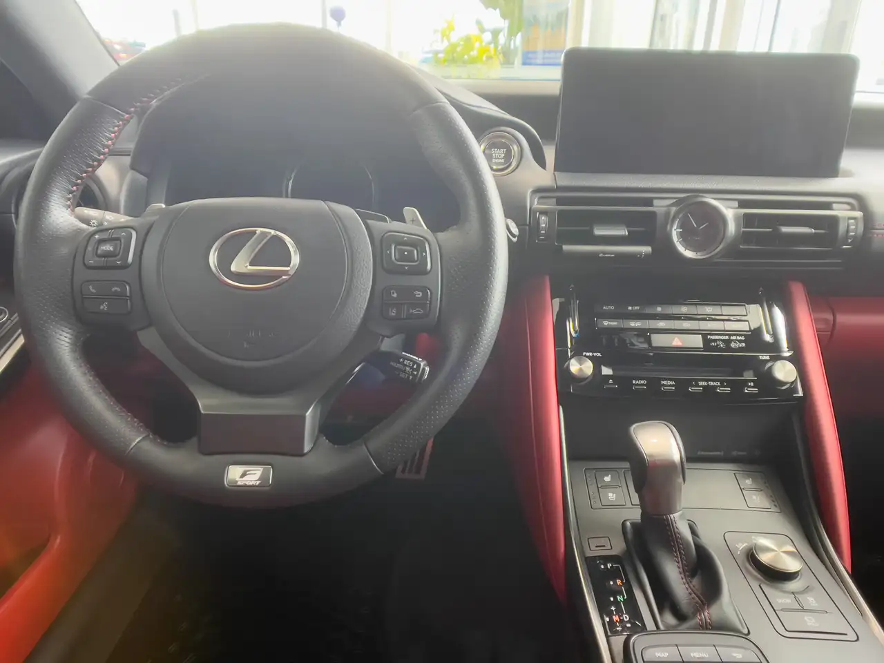 Lexus IS photo Lexus IS