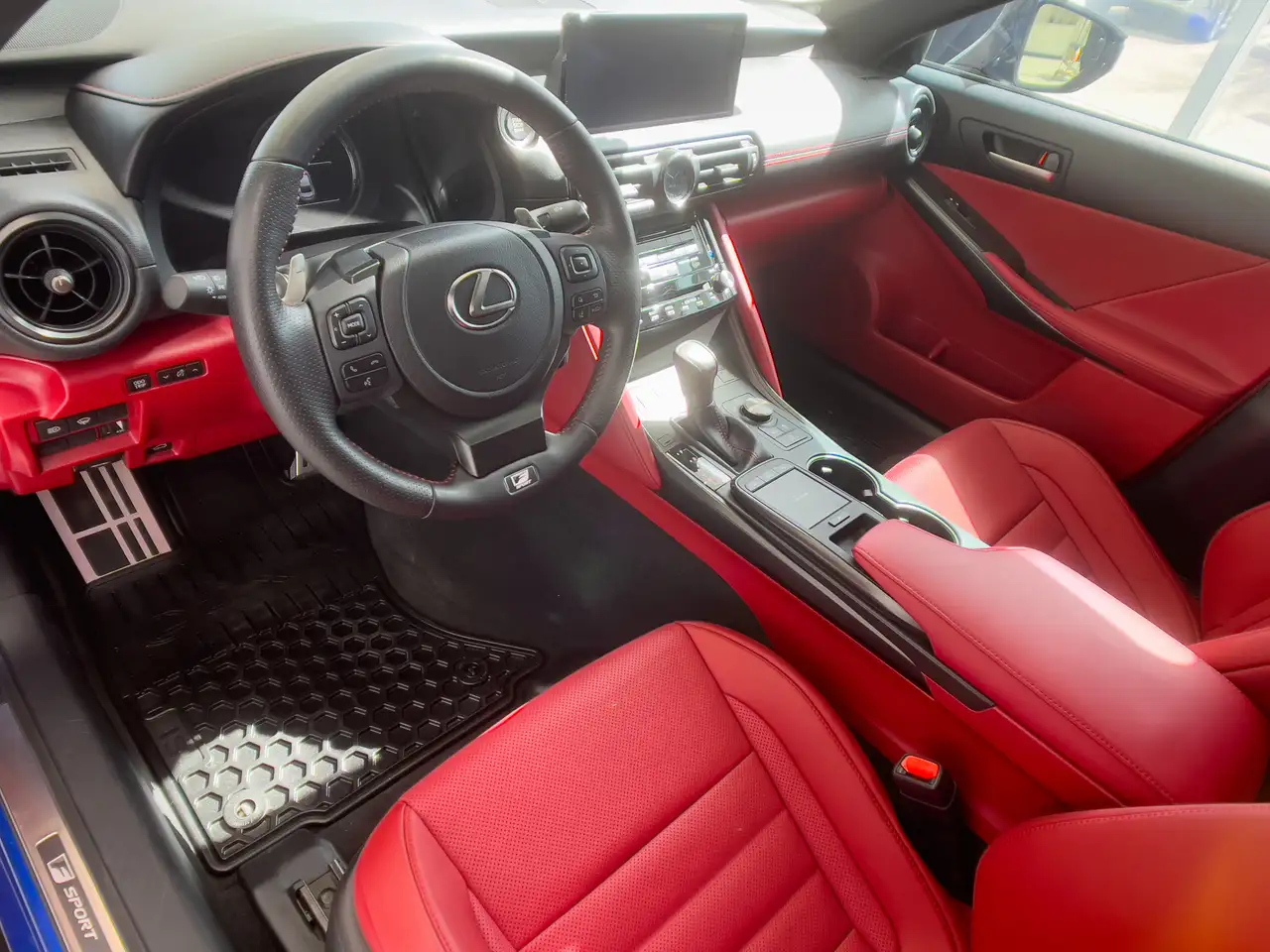 Lexus IS photo Lexus IS