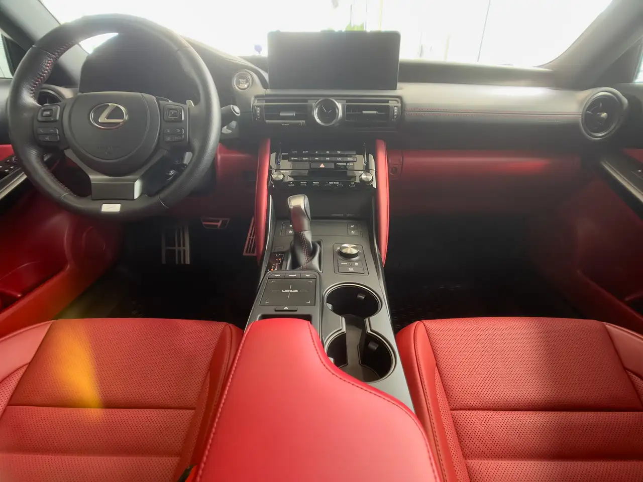 Lexus IS photo Lexus IS