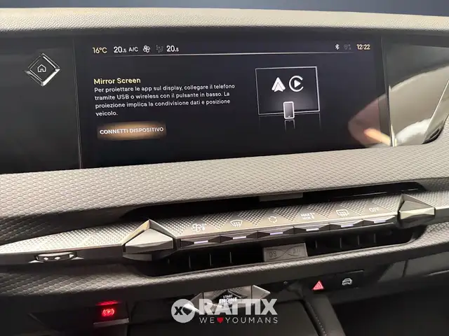 DS Automobiles DS 4 view 12