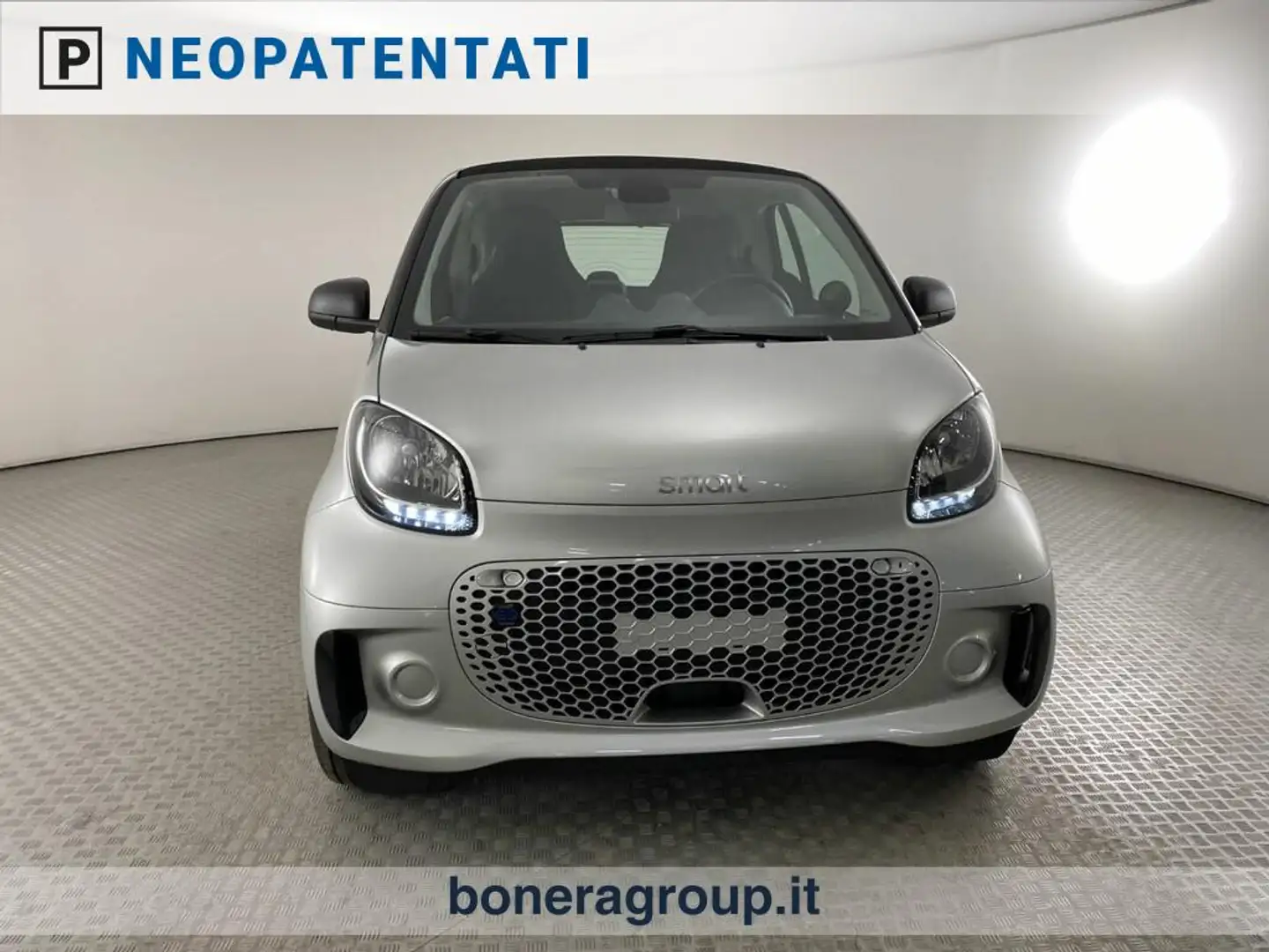 smart forTwo eq Pure 22kW Silber - 2