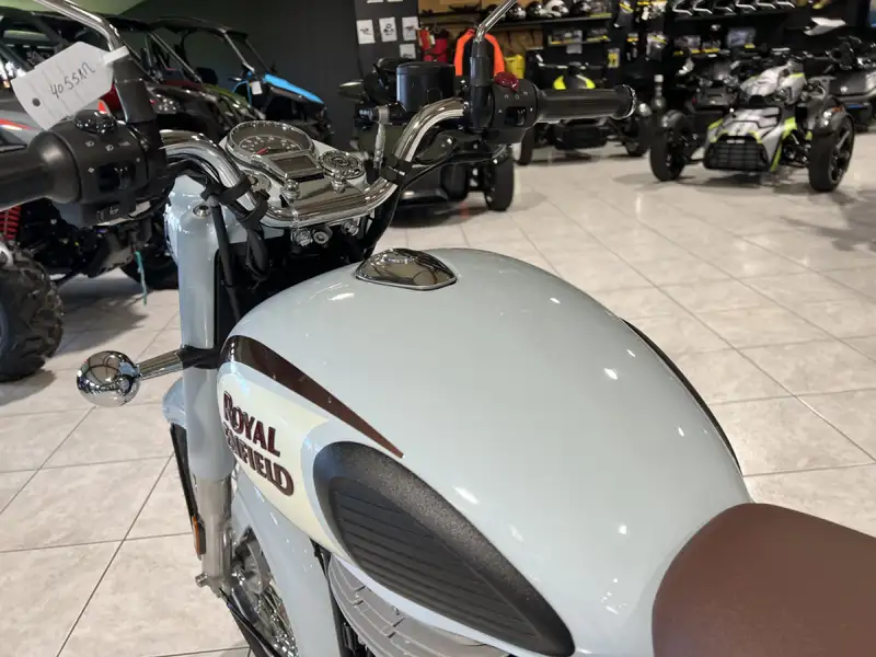 Royal Enfield Classic - foto 6