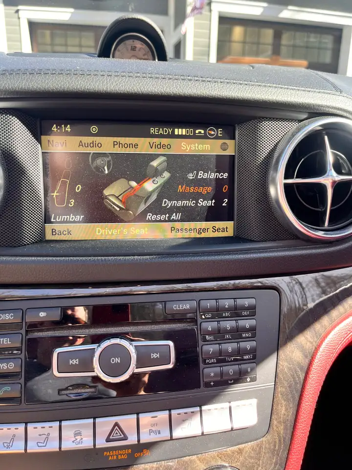 Mercedes-Benz SL снимка Mercedes-Benz SL