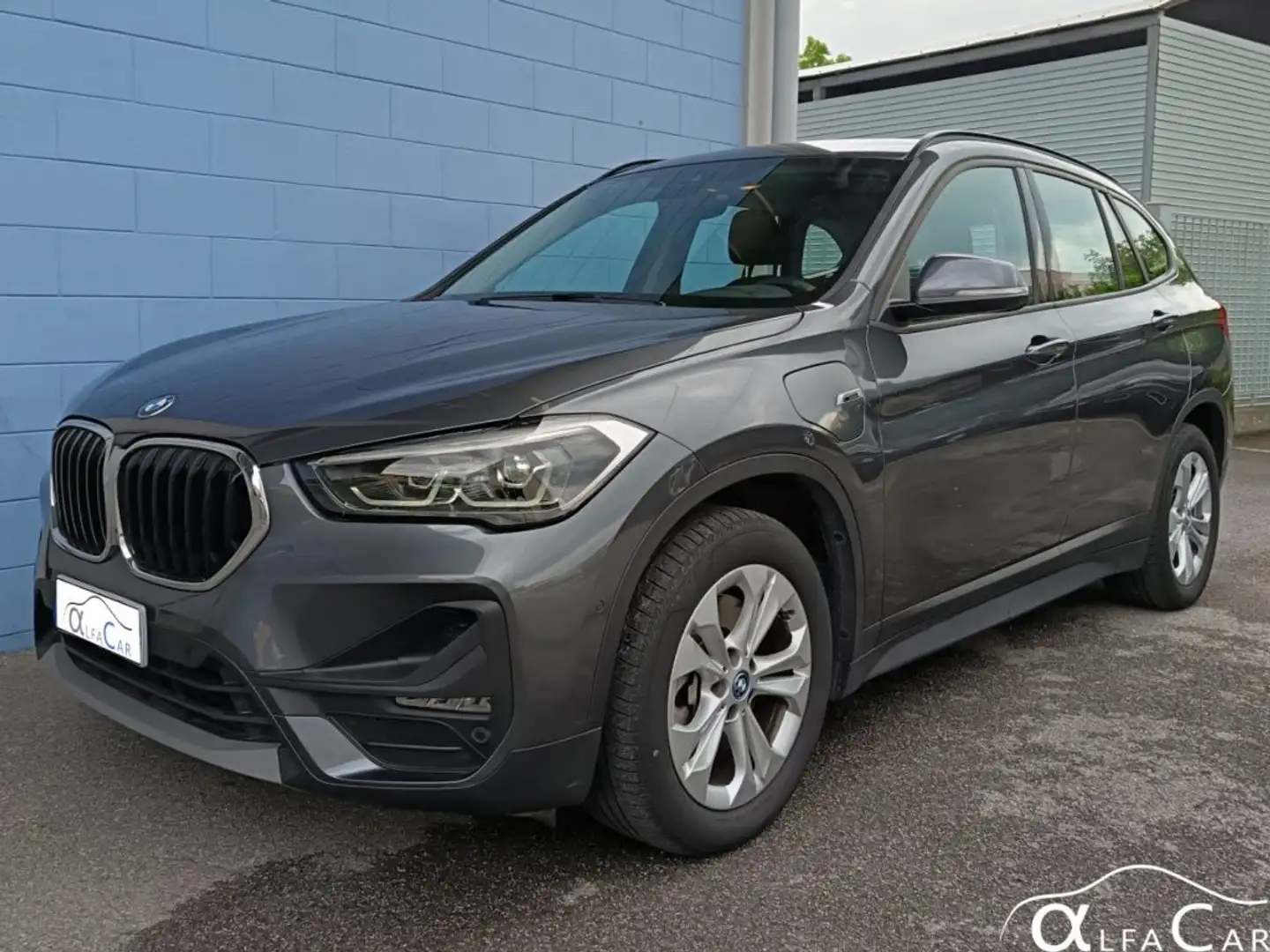 BMW X1 xDrive25e Business Advantage Grigio - 1
