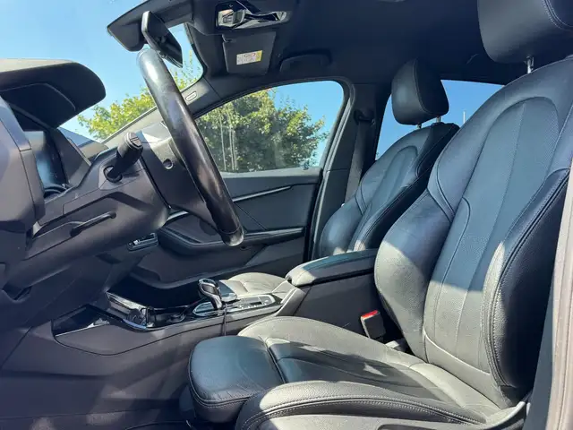 BMW 1 Series view 8