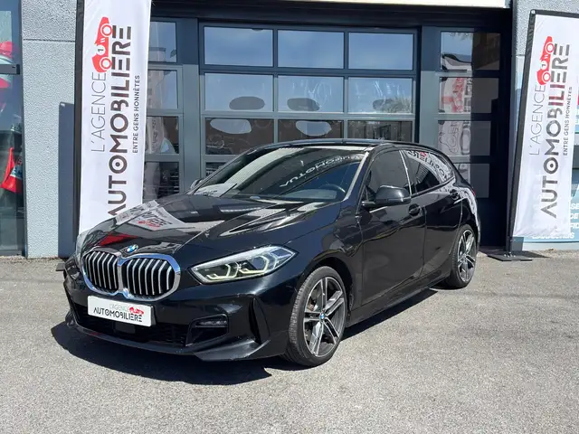 BMW 1 Series view 3
