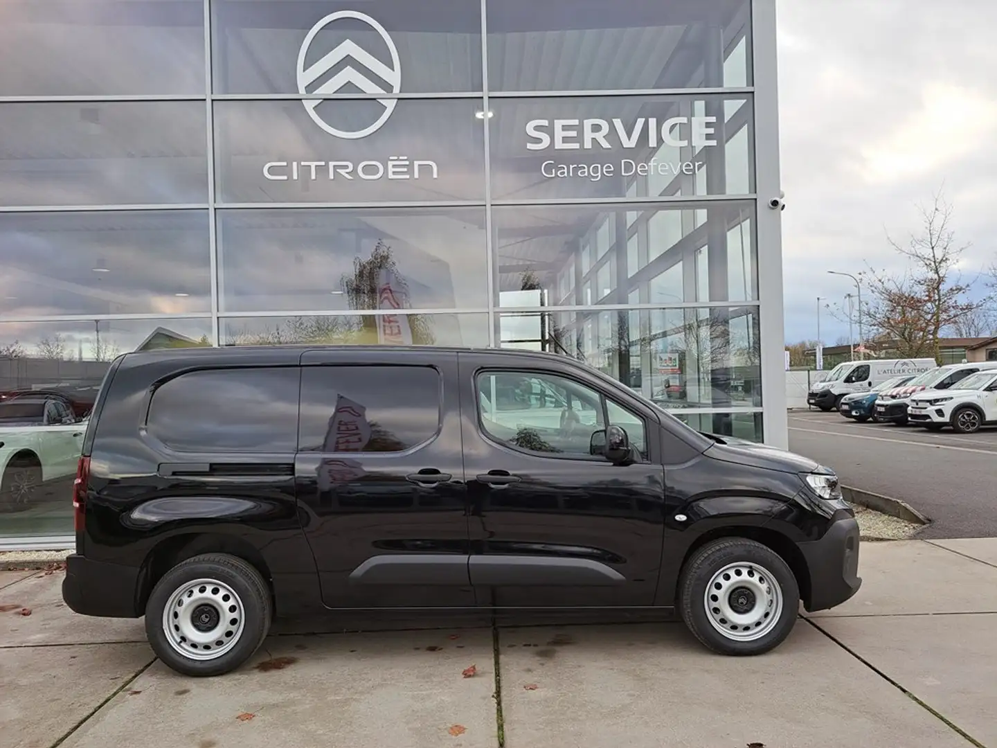 Citroen Berlingo XL 1.5 BLUEHDI 130 S&S EAT8 Negru - 1