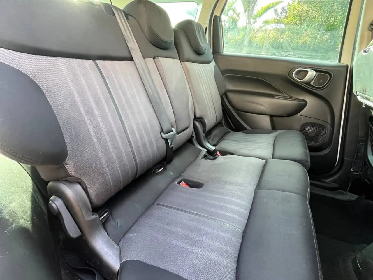 2015 Fiat 500L 1.6Mjt II S&S Lounge 120, photograph 11