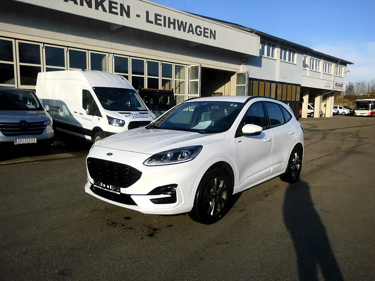 Ford Kuga 2,0 EcoBlue AWD ST-Line Aut. Weiß - 1
