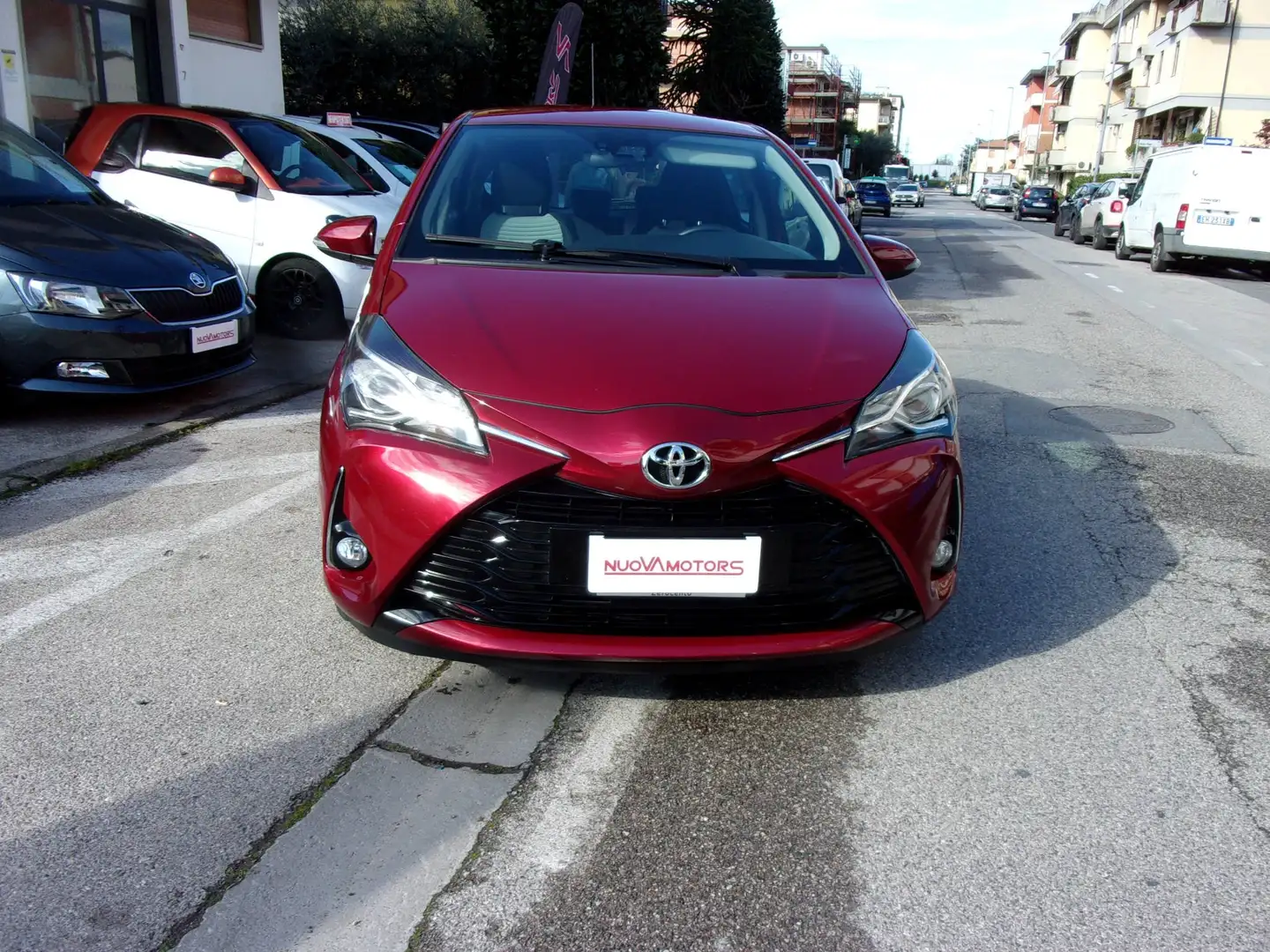 Toyota Yaris Yaris 5p 1.0 Active my18 come nuova !!! Rood - 2