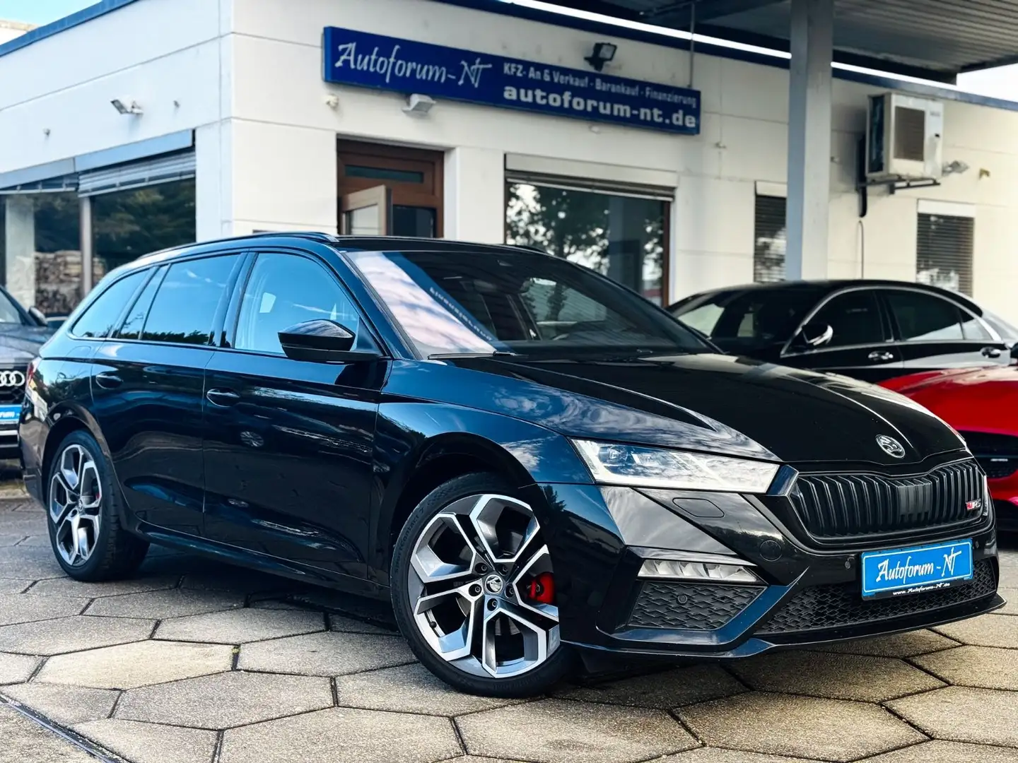Skoda Octavia RS PLUS STANDHZG/MASSAGE/CANTON/HUD Schwarz - 1