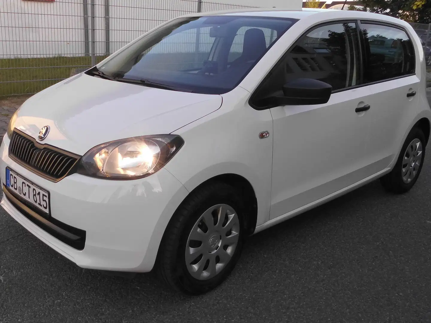 Skoda Citigo 1.0 MPI Cool Edition.1HAND.KLIMA.TÜV+SERVIS NEU Weiß - 2