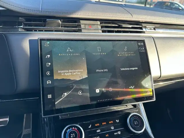 Land Rover Range Rover Sport view 9