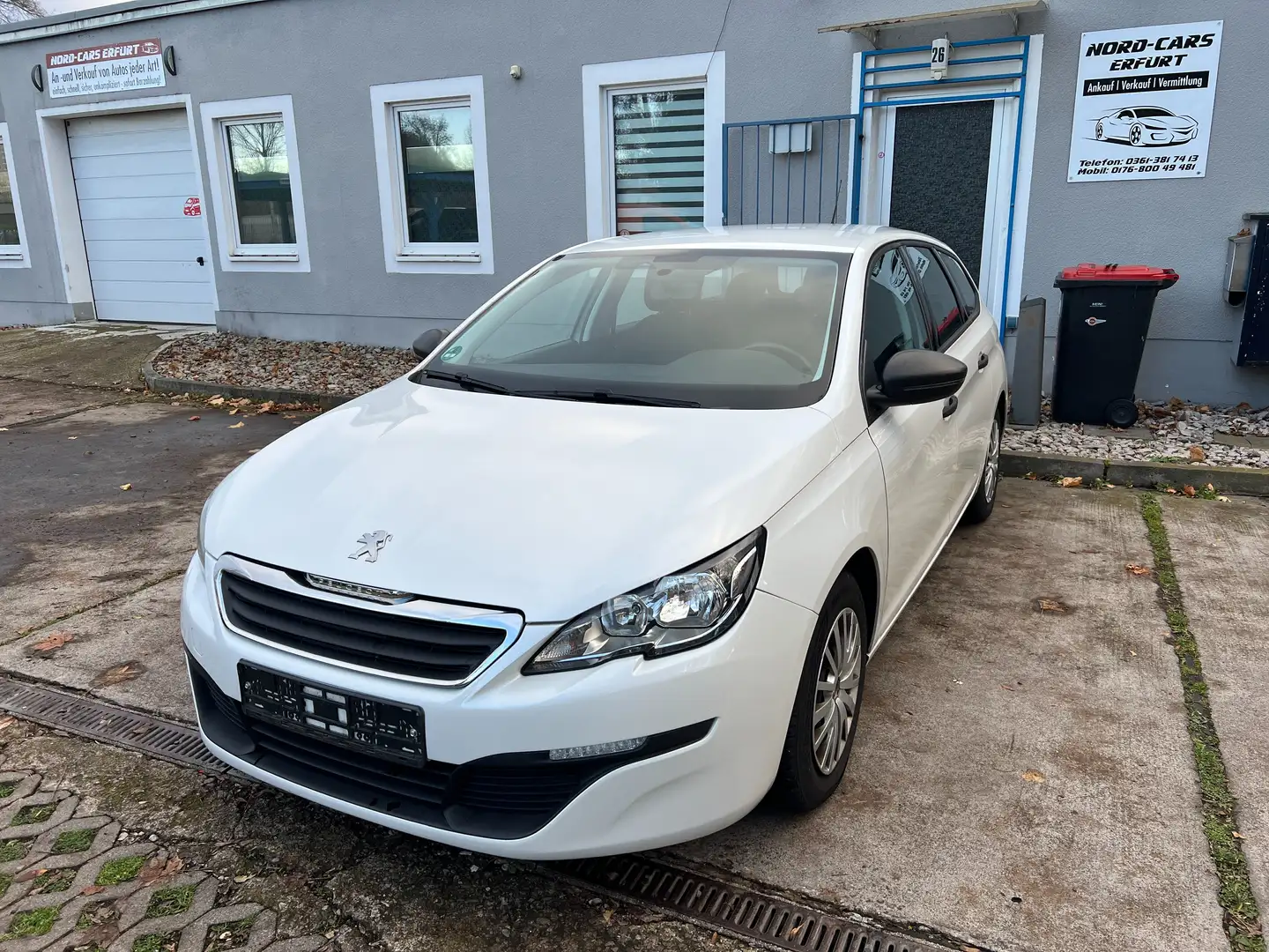 Peugeot 308 Access*Klima* Weiß - 1