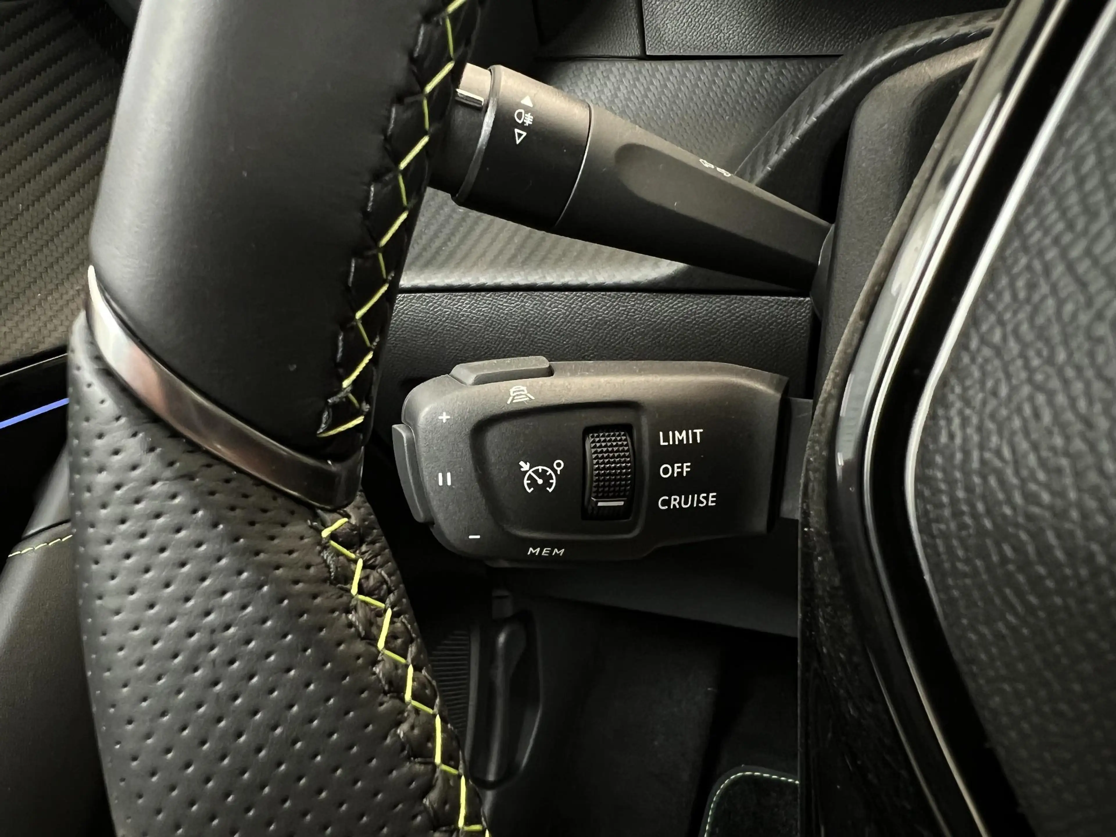 Peugeot e-208 EV GT 51 kWh | Long range | Stoelverwarming & Mass — photo 12