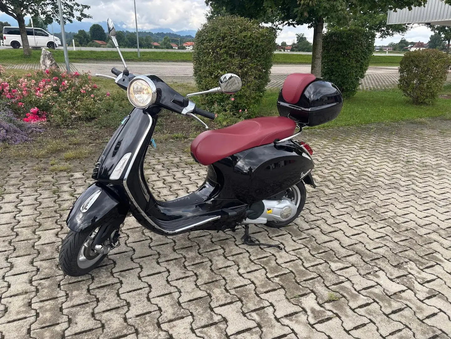 Vespa Primavera 125 Negru - 1