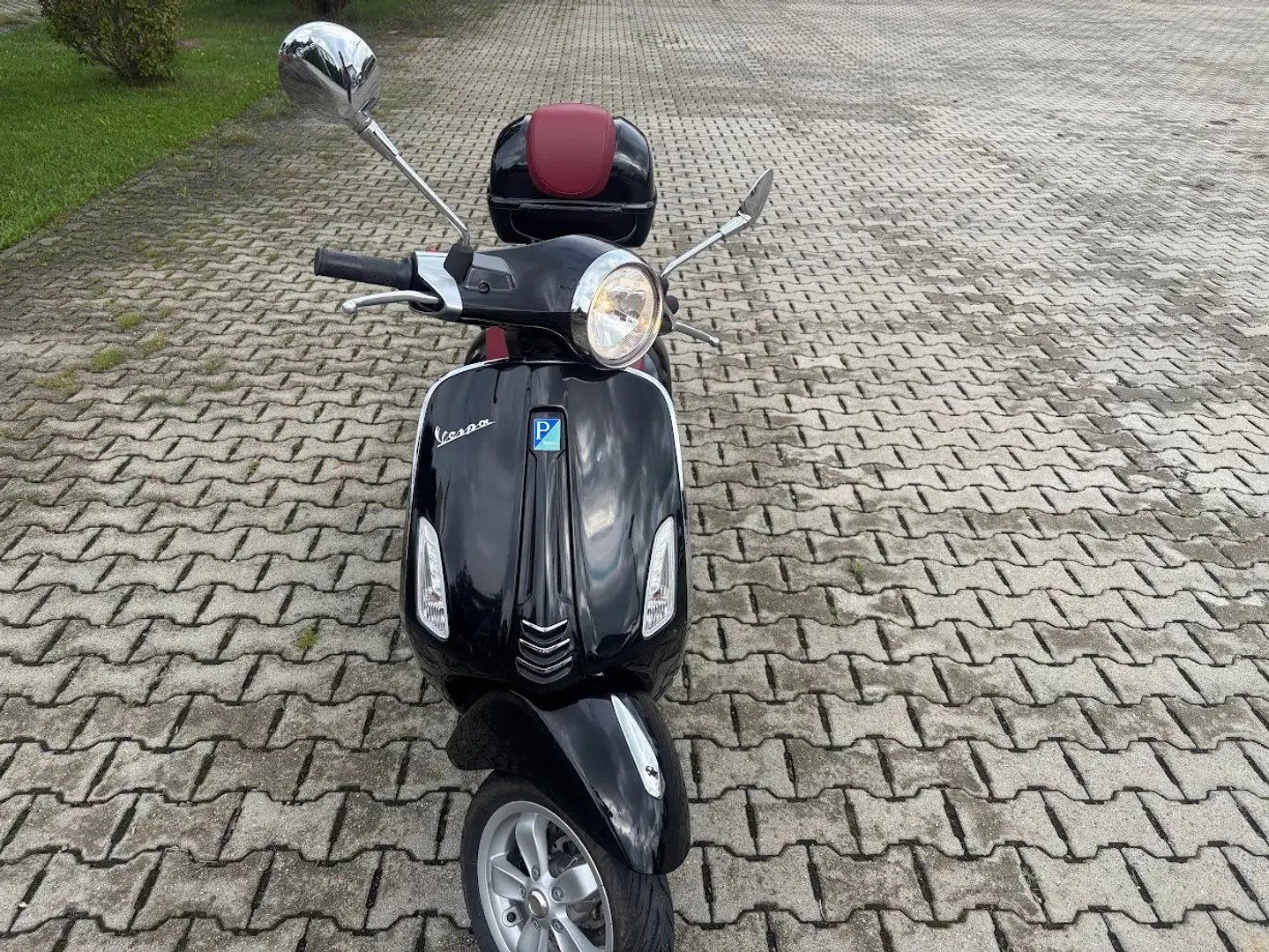 Vespa Primavera 125 Negru - 2