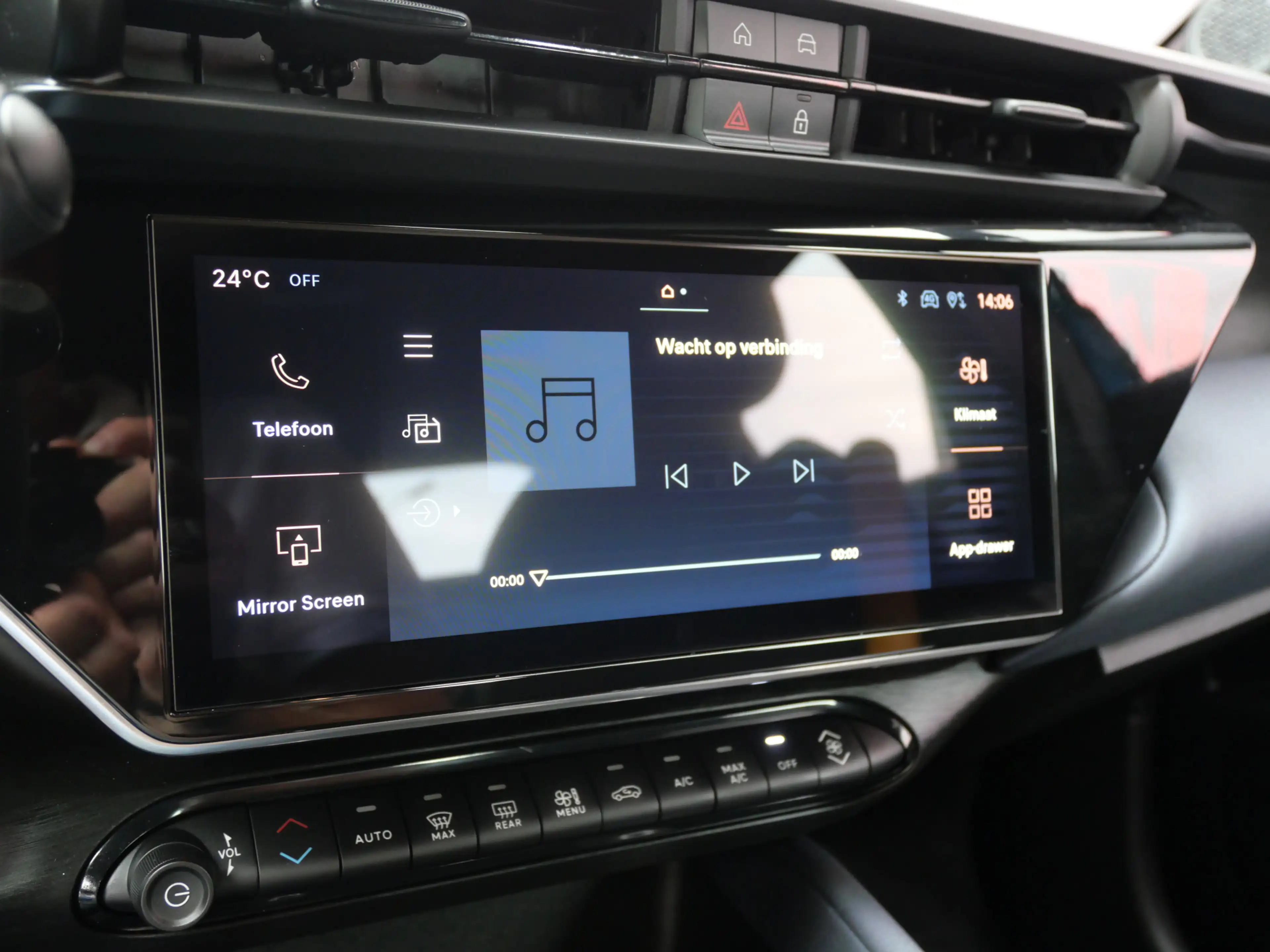 Alfa Romeo Junior 1.2 TURBO HYBRID IBRIDA | ADAPT CRUISE | CARPLAY | — photo 15