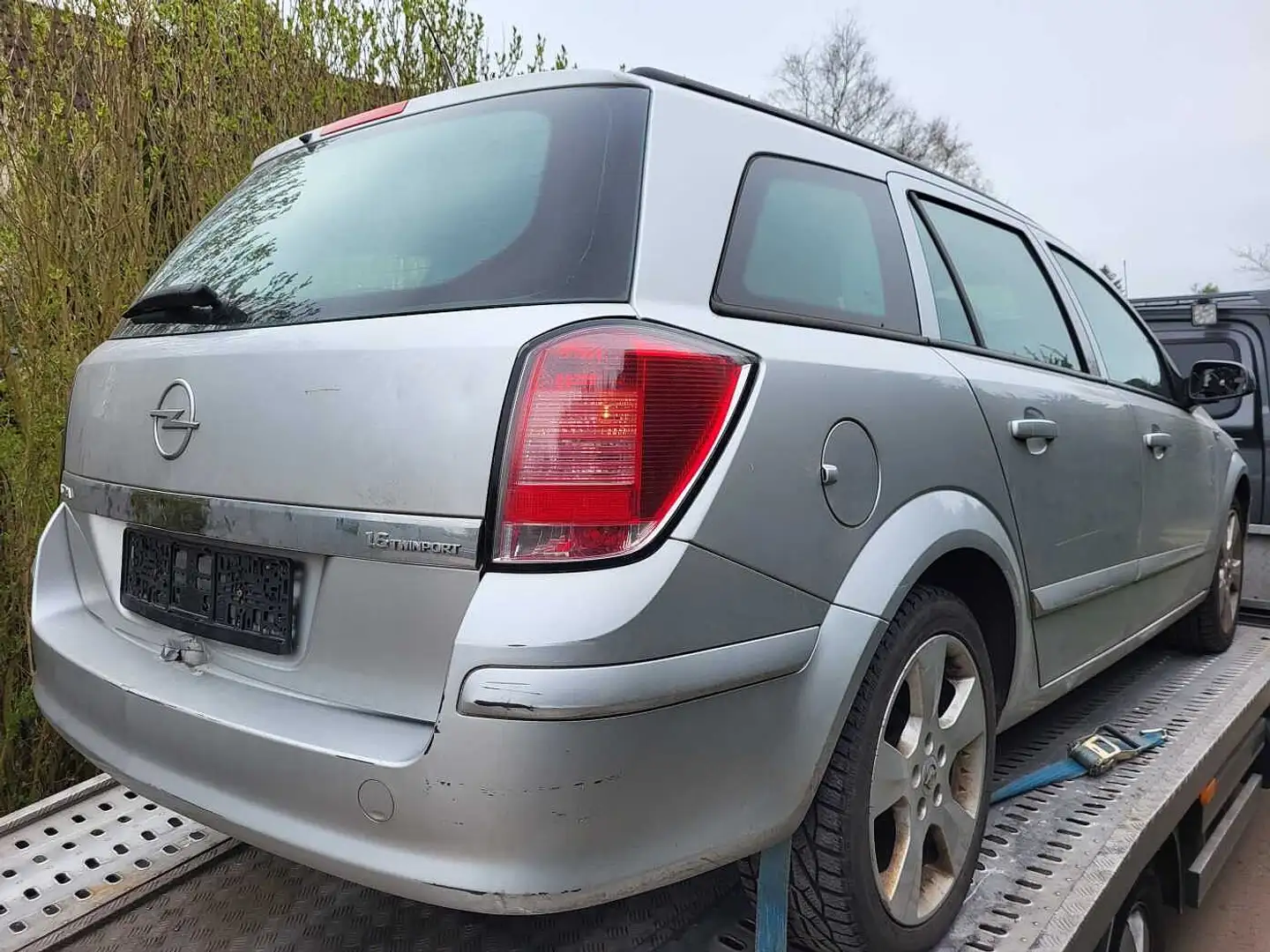 Opel Astra Caravan 1.6 Caravan Silber - 2