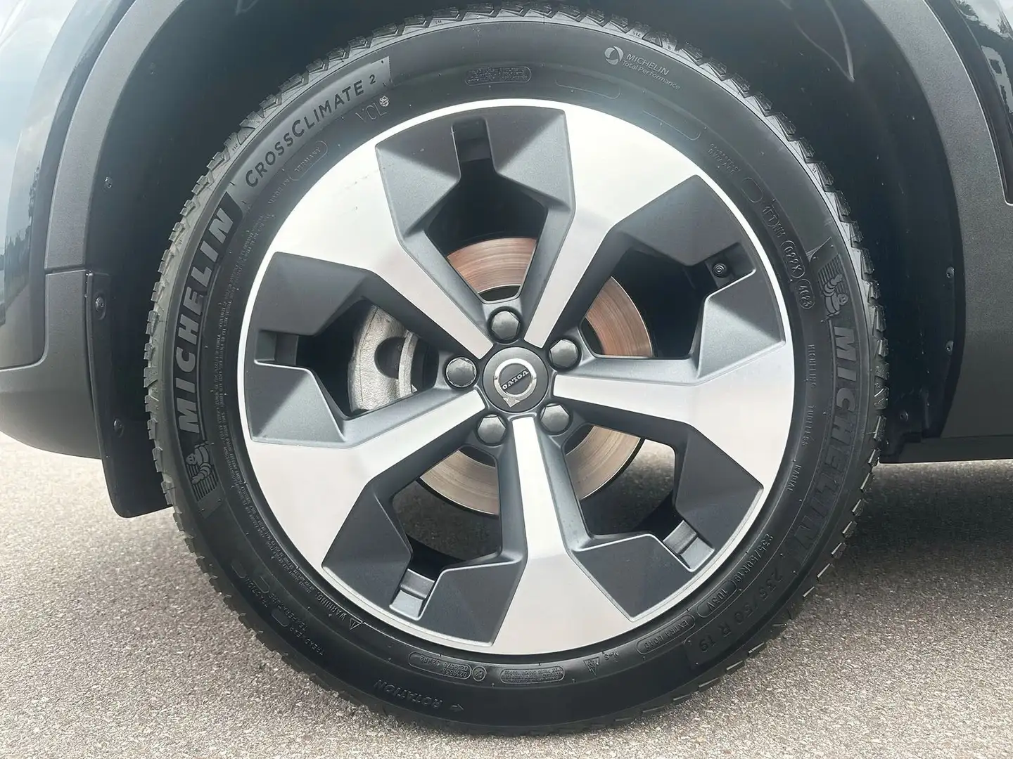 Volvo XC40 T2 Automatik Plus Dark  ACC BLIS LED Schwarz - 2