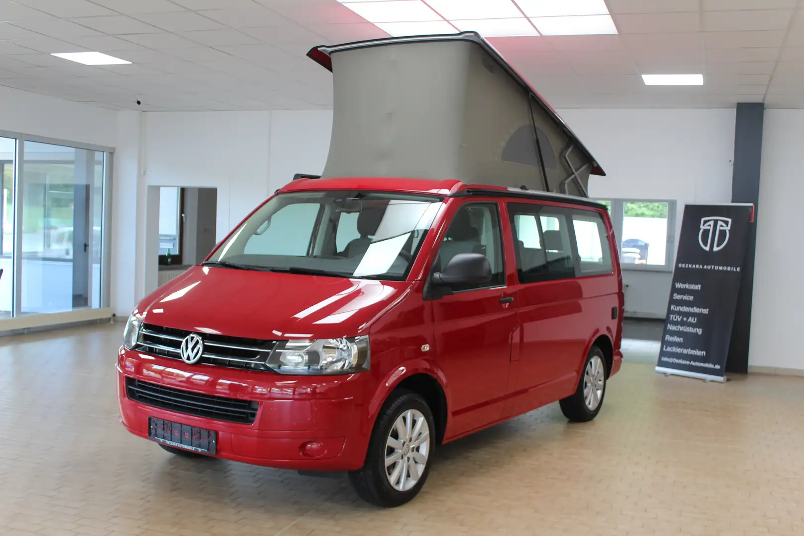Volkswagen T5 California California Beach Aufstelldach TDI 140PS aus 1.Hand Rot - 1