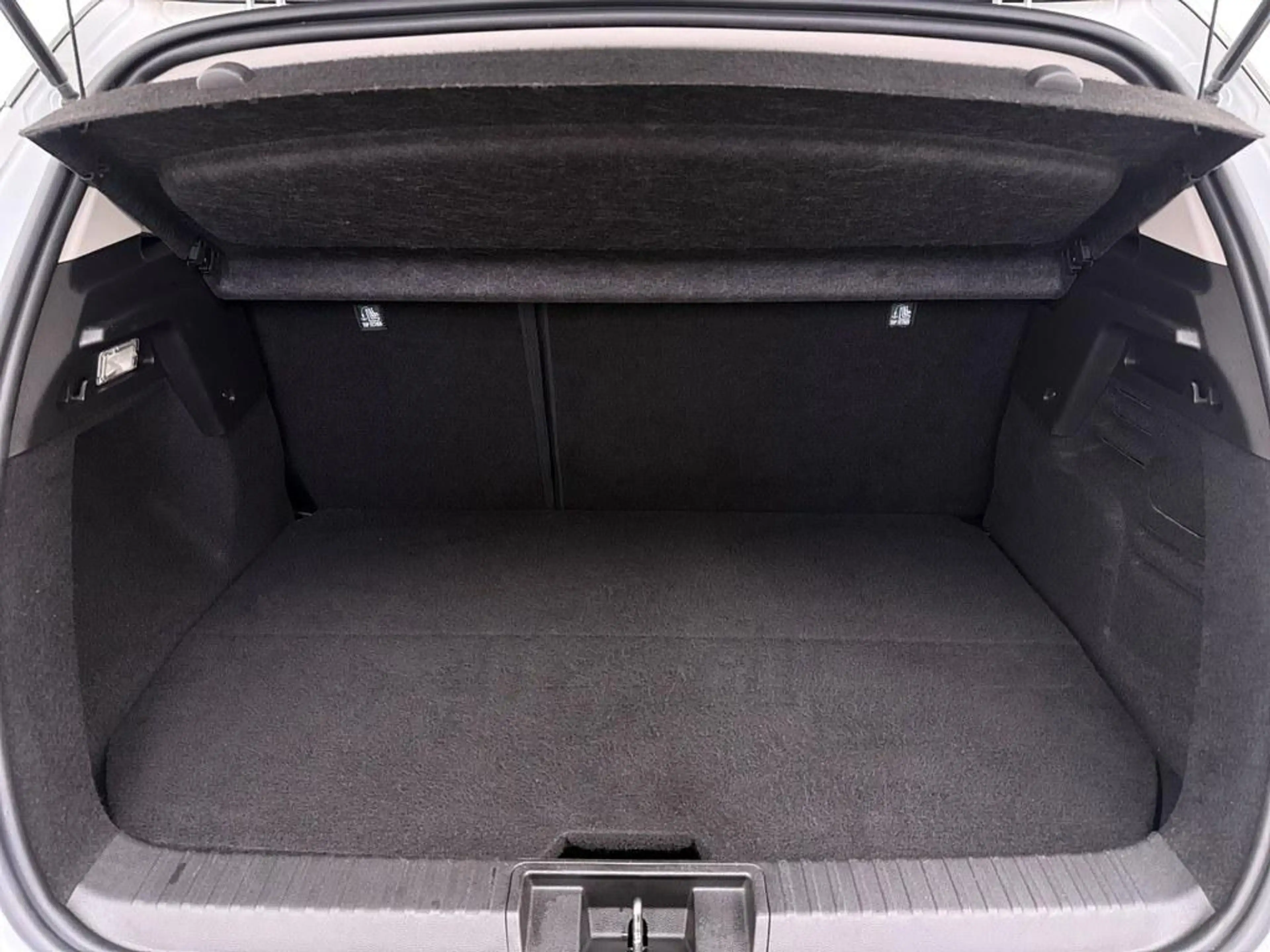 Renault Captur 1.6 E-Tech Plug-in Hybrid 160pk Intens Camera/Nav/ — photo 16