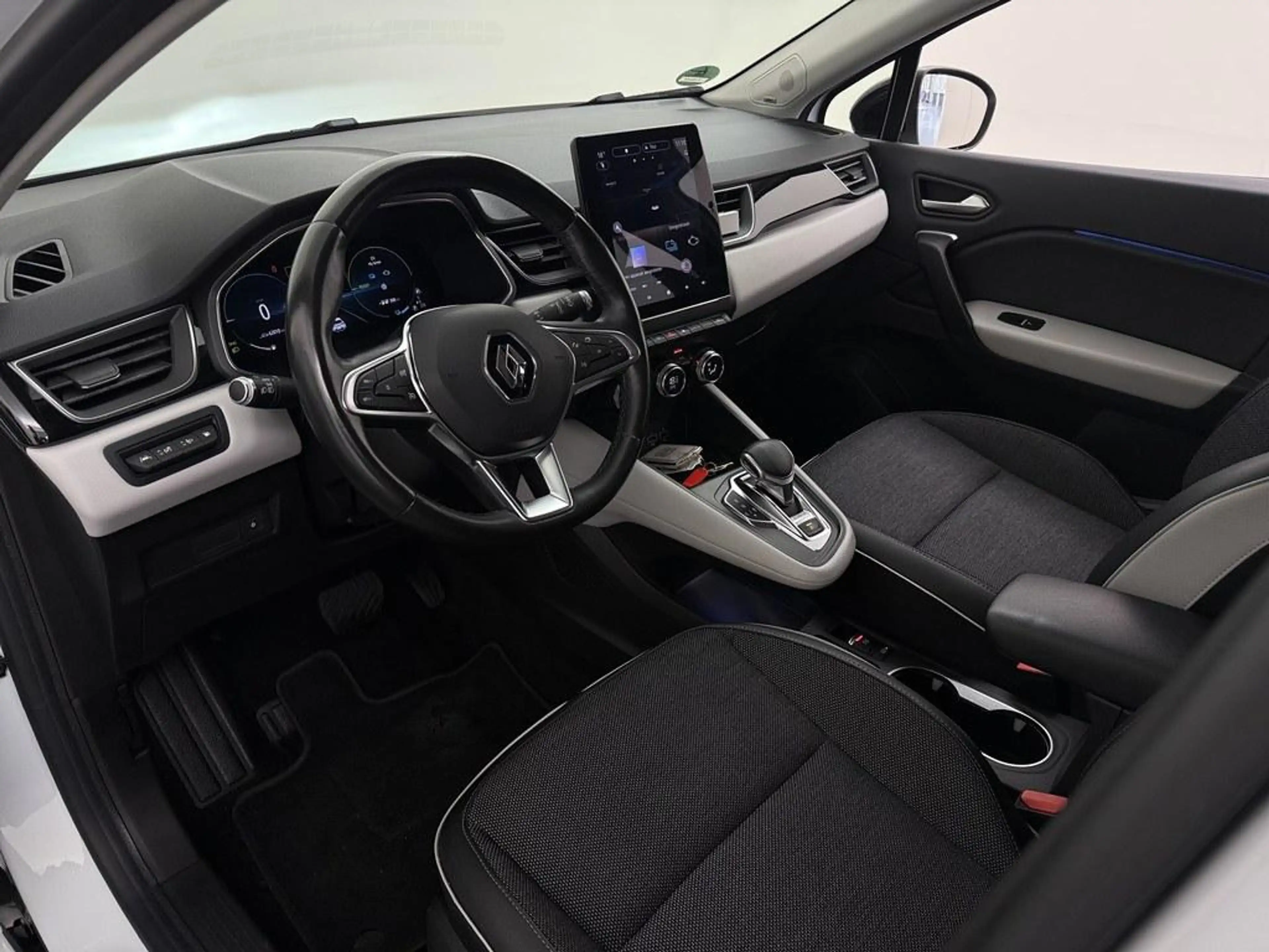 Renault Captur 1.6 E-Tech Plug-in Hybrid 160pk Intens Camera/Nav/ — photo 3