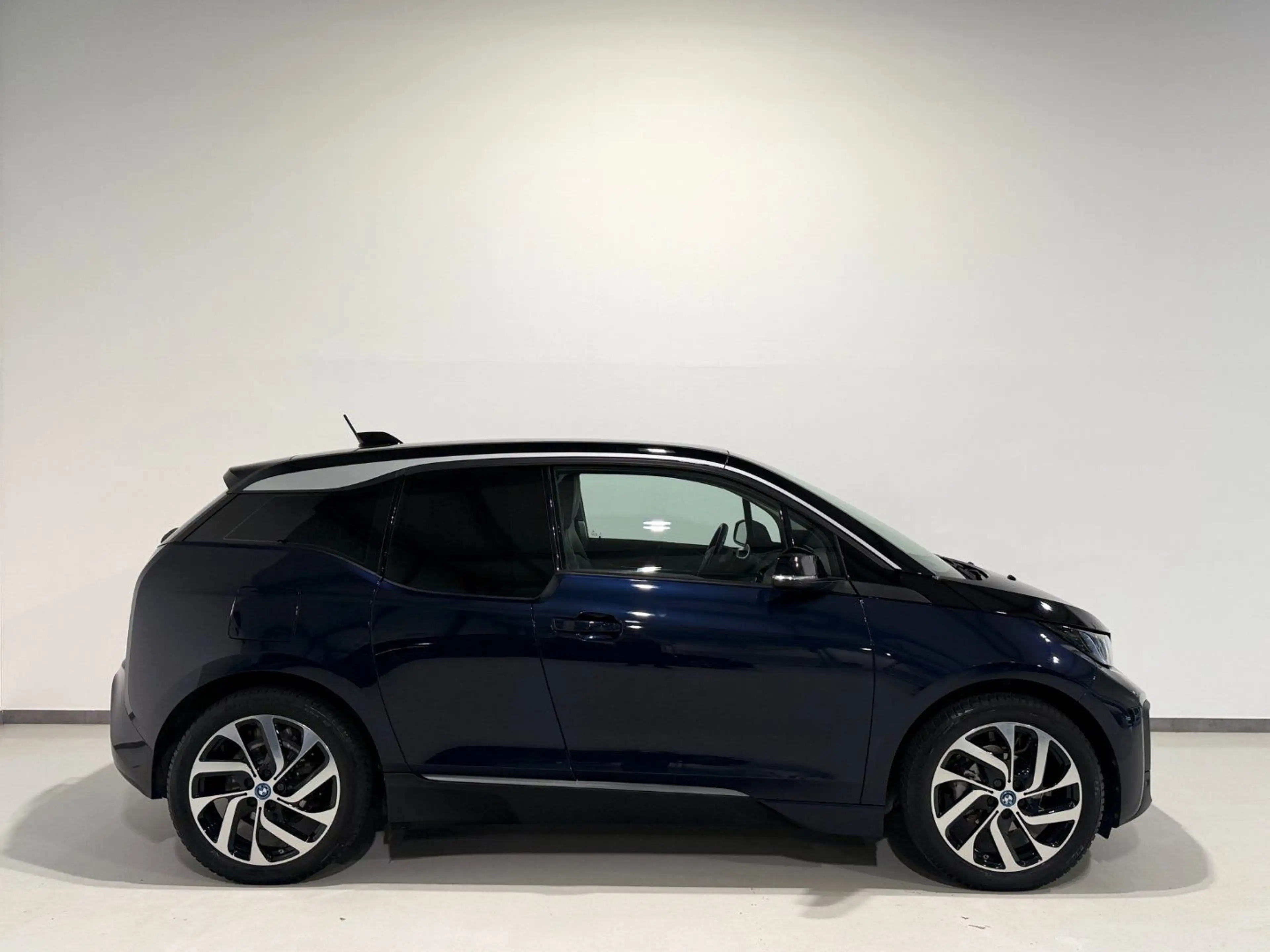 BMW i3 120AH/iSuite/Kamera/Wärmepumpe/LED — photo 2