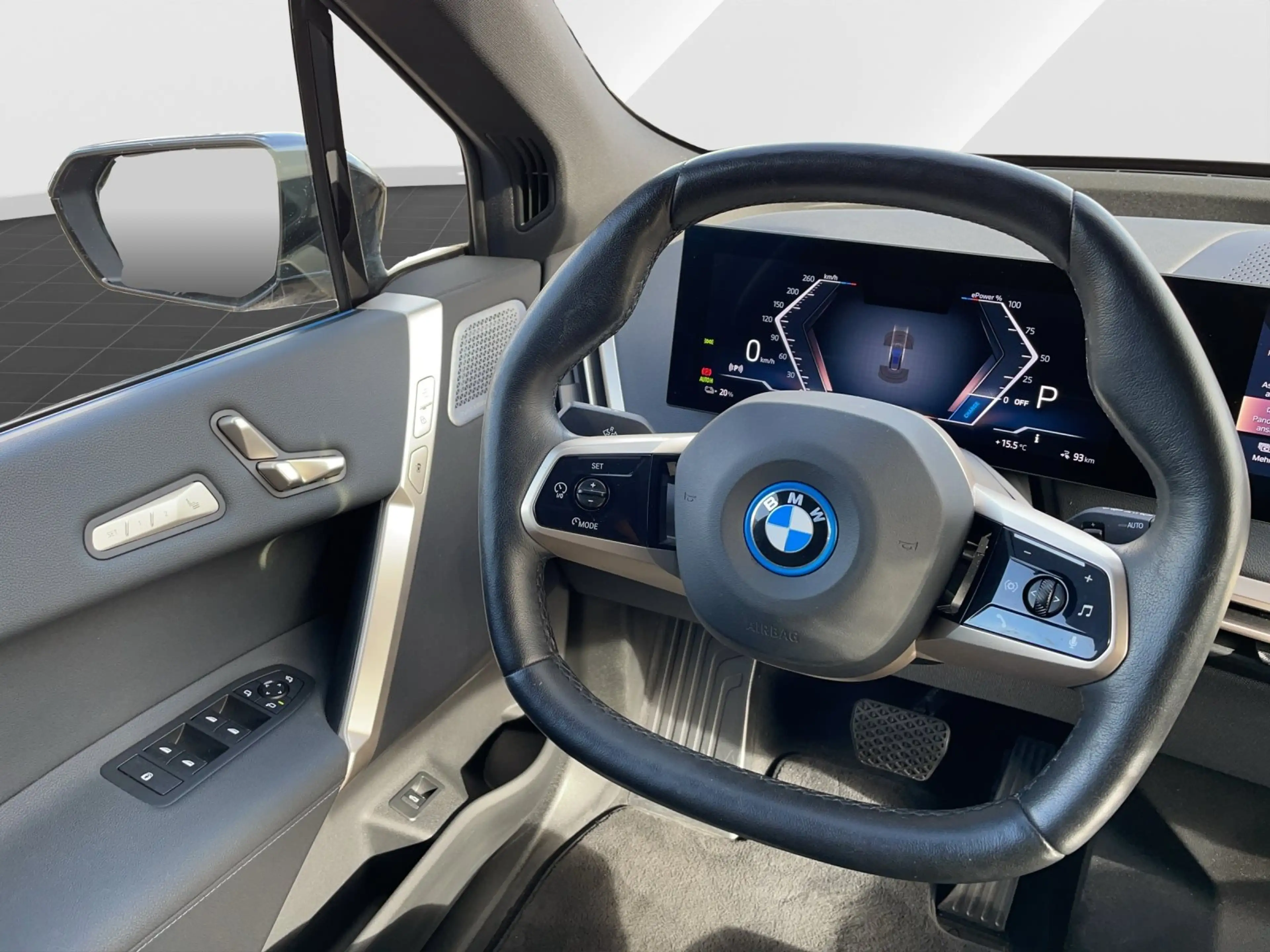 BMW iX M60 / B&W HiFi / Driving+Parking Professional — photo 10