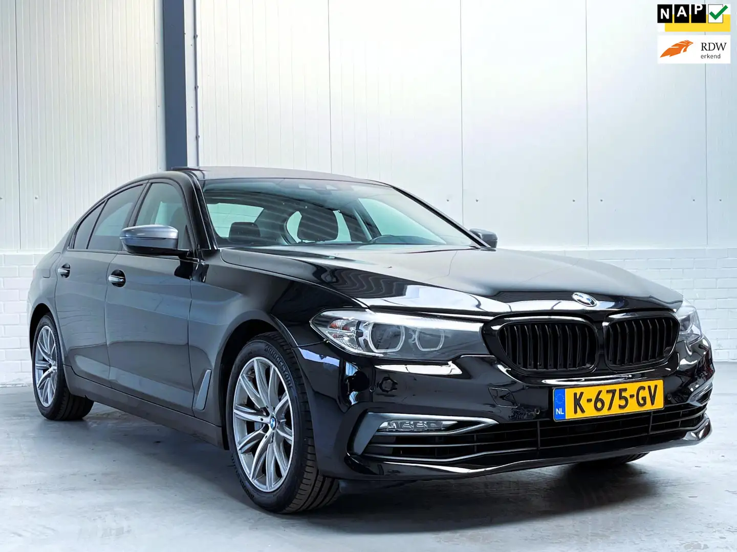 BMW 530 5-serie 530i High Executive Schuifdak|Camera Zwart - 1
