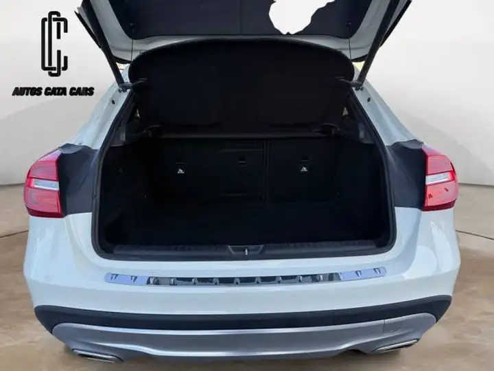 Mercedes-Benz GLA 2016, foto 17