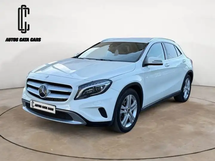 Mercedes-Benz GLA 2016, foto 2