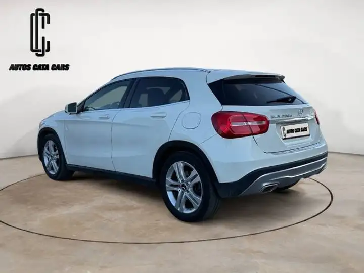Mercedes-Benz GLA 2016, foto 4