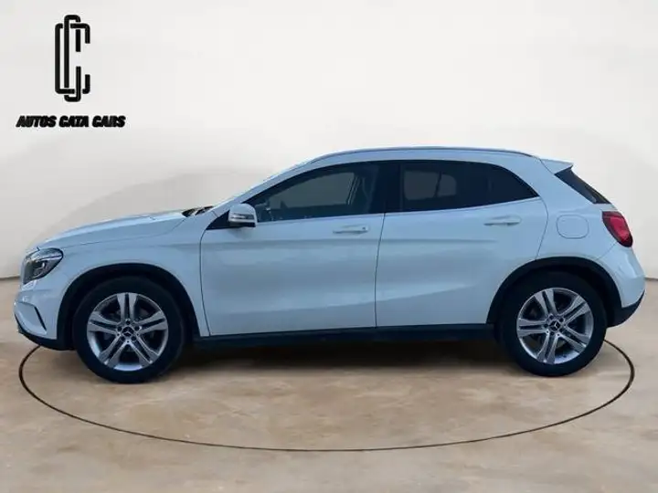 Mercedes-Benz GLA 2016, foto 6