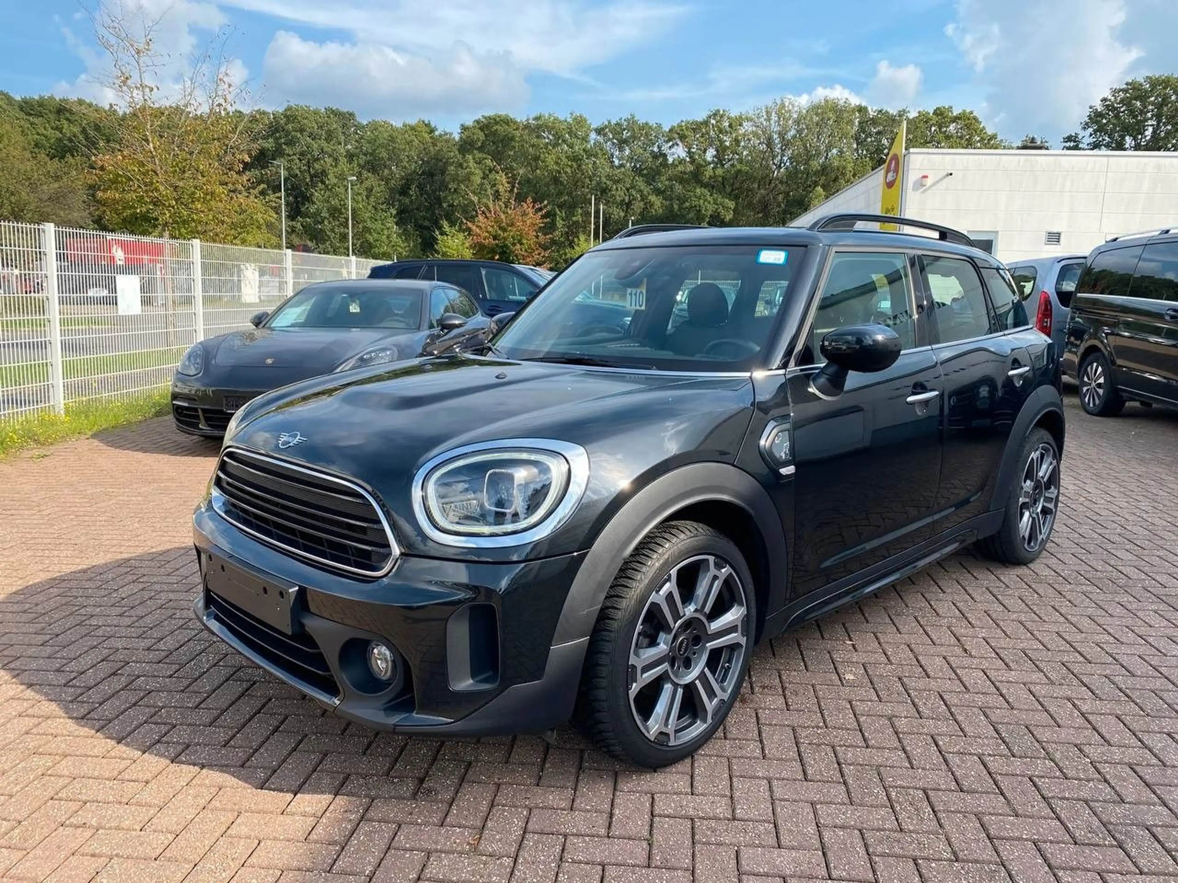 MINI Cooper Countryman Navi Cam 1.Hand Scheckheft