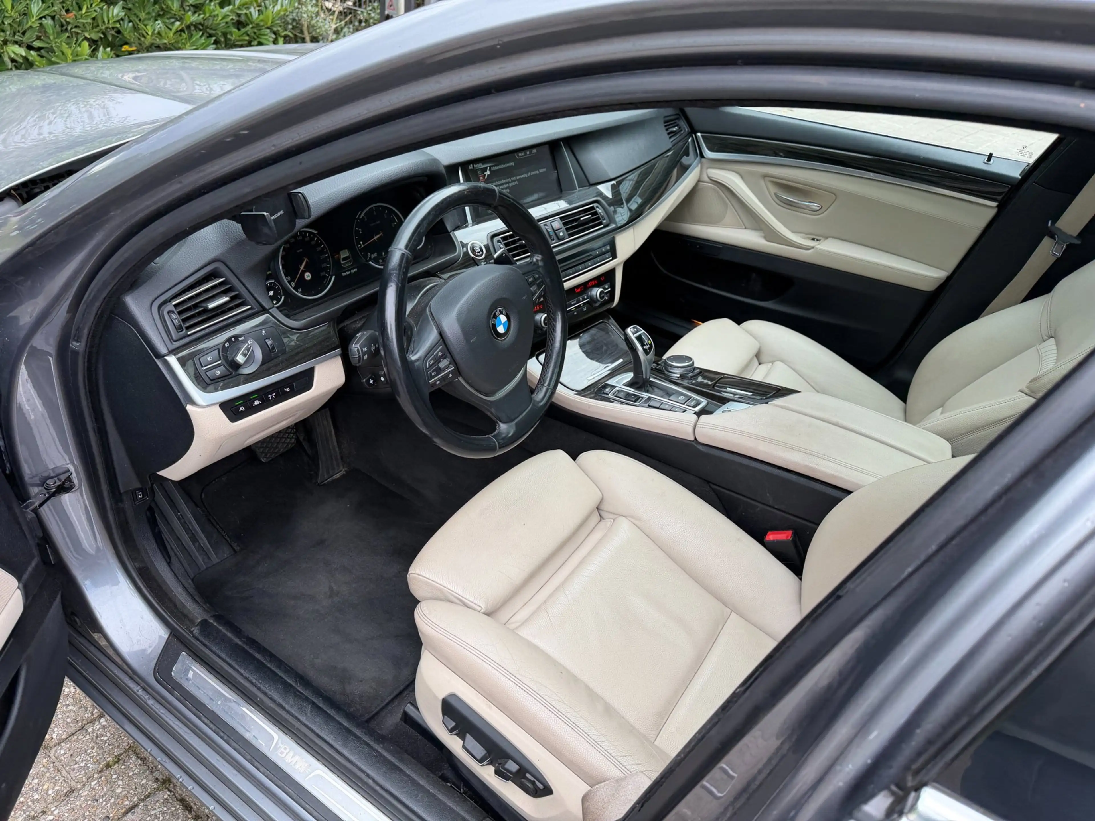 BMW 528 5-serie Touring 528i aut /panod./leer/navi/head up — photo 8