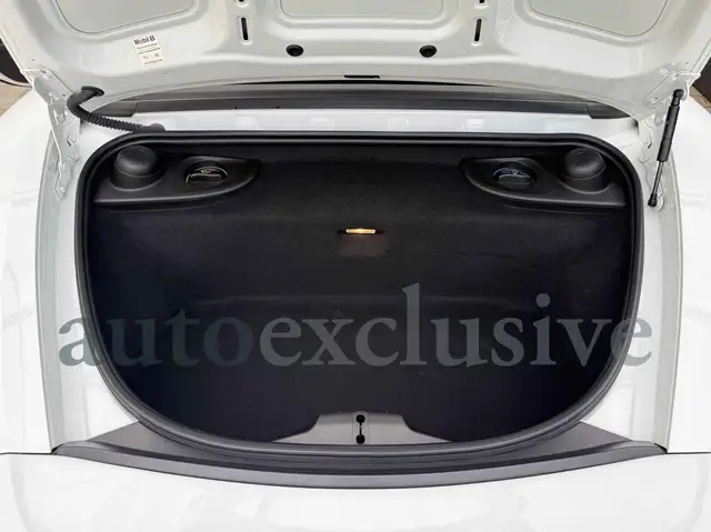 Porsche 718 Boxster view 14