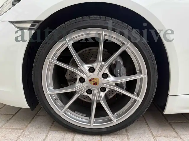 Porsche 718 Boxster view 6