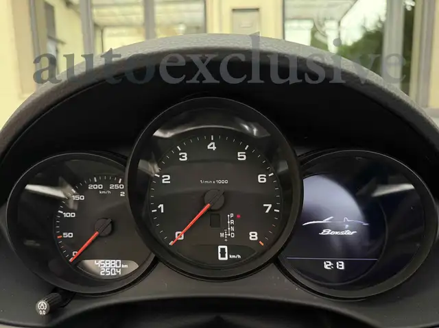 Porsche 718 Boxster view 11