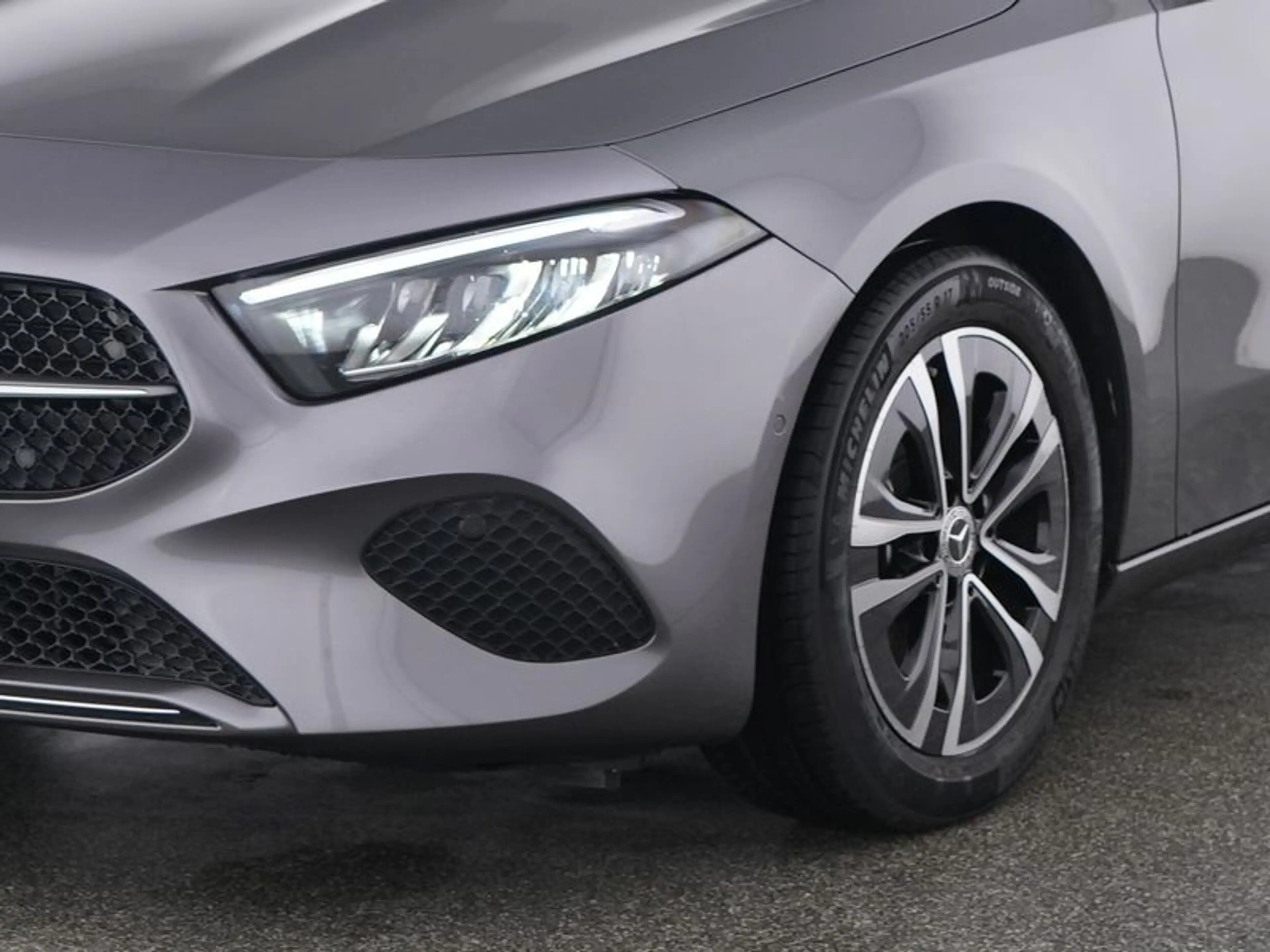 Mercedes-Benz A 180 — photo 4
