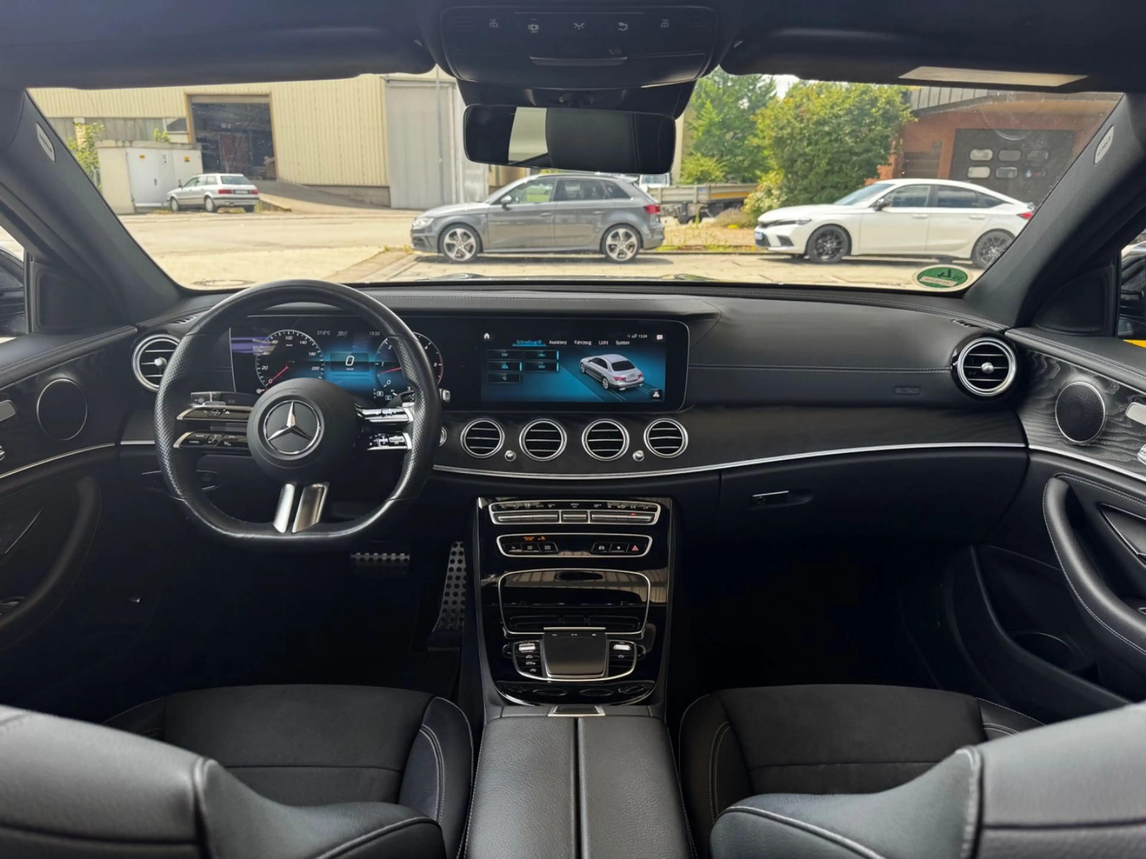 Mercedes-Benz E 400 d AMG 4MATIC/PANO/HUD/MULTIBEAM/STANDHZG — photo 13