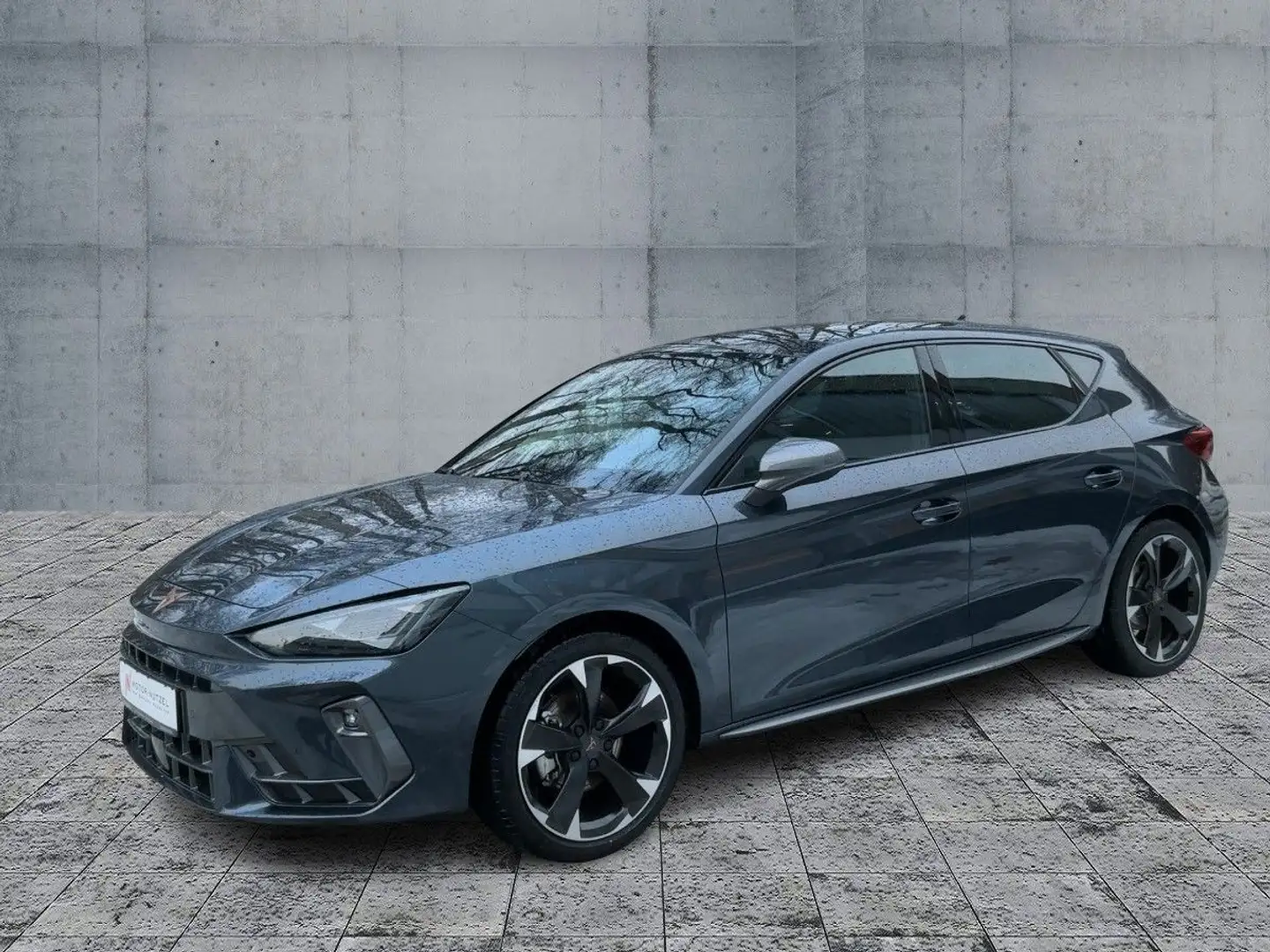 CUPRA Leon 1.5eTSI DSG LED+APP+DAB+ACC+SHZ+RFK+PANO+VC Grau - 2