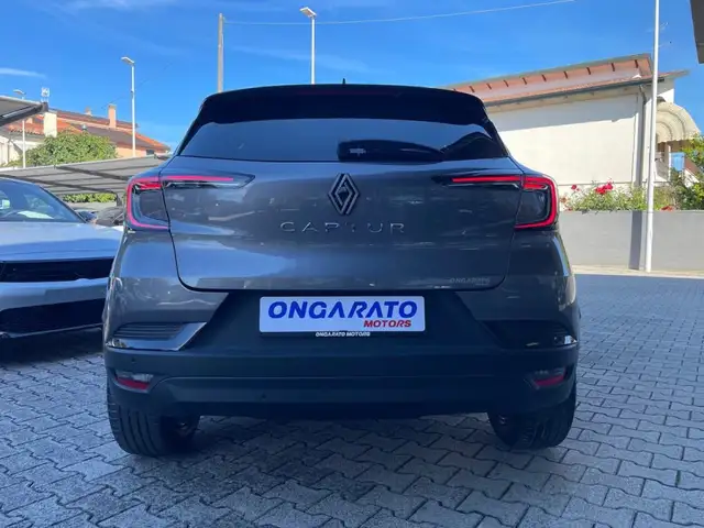 Renault Captur view 6