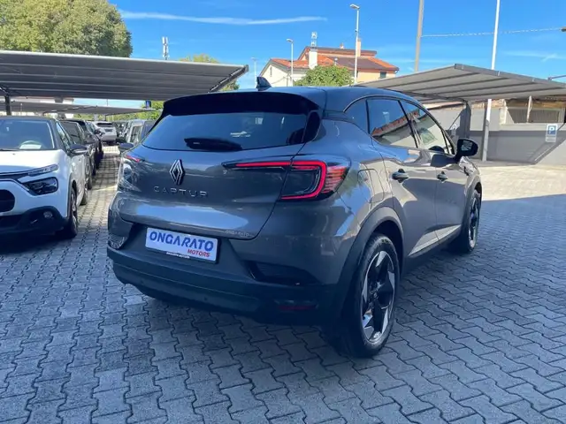 Renault Captur view 5